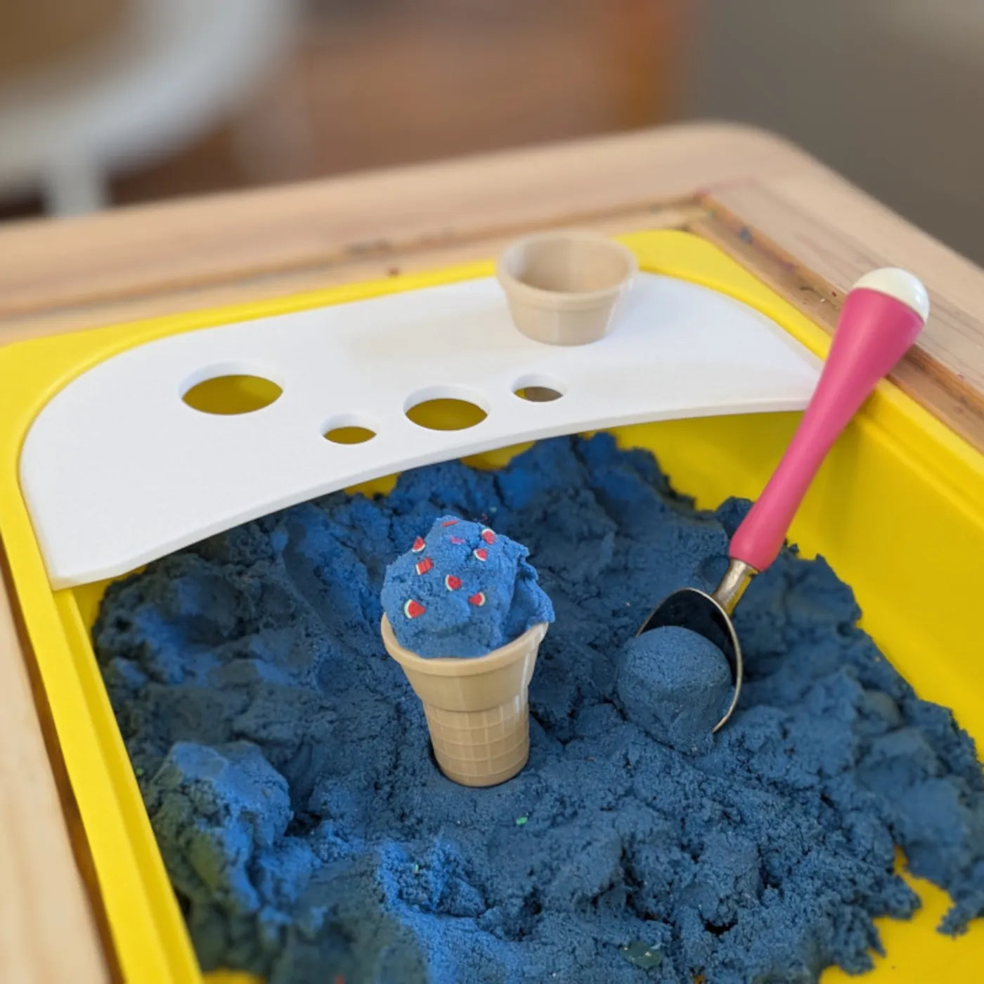 Flisat Ice Cream Counter